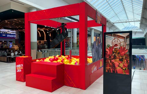 Alquiler de Atracción de Feria Garra Humana en Barcelona