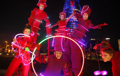 Pasacalles con trajes led Barcelona